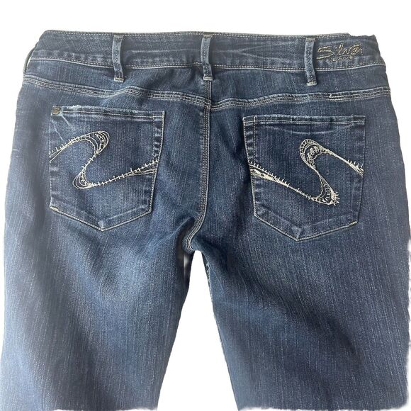 Silver Jeans Women’s34 Santorini Low Rise Ankle Medium Wash Denim Blue Jeans Y2K - Picture 2 of 12